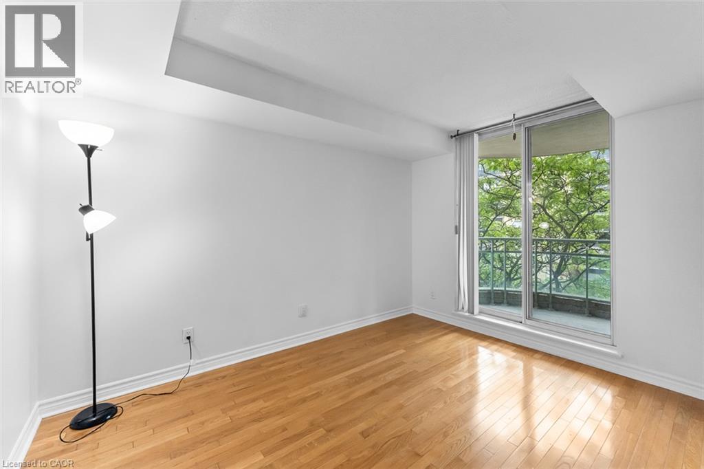 398 Eglinton Avenue E Unit# 308, Toronto, ON