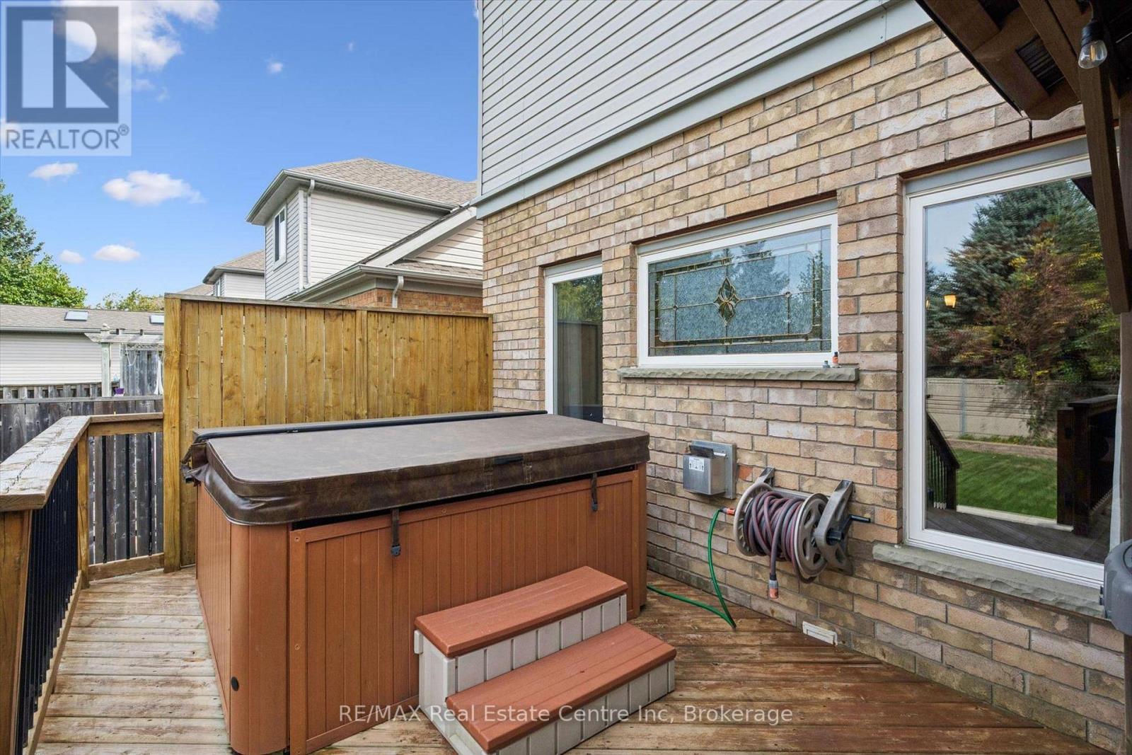 51 Spencer Crescent, Guelph (Pineridge/Westminster Woods), ON