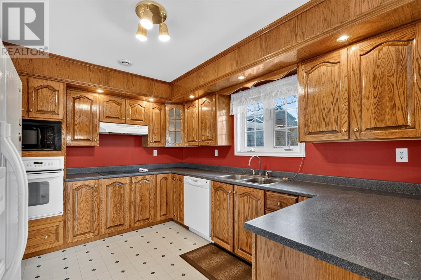 6 Harbourview Drive, Arnold'S Cove, NL