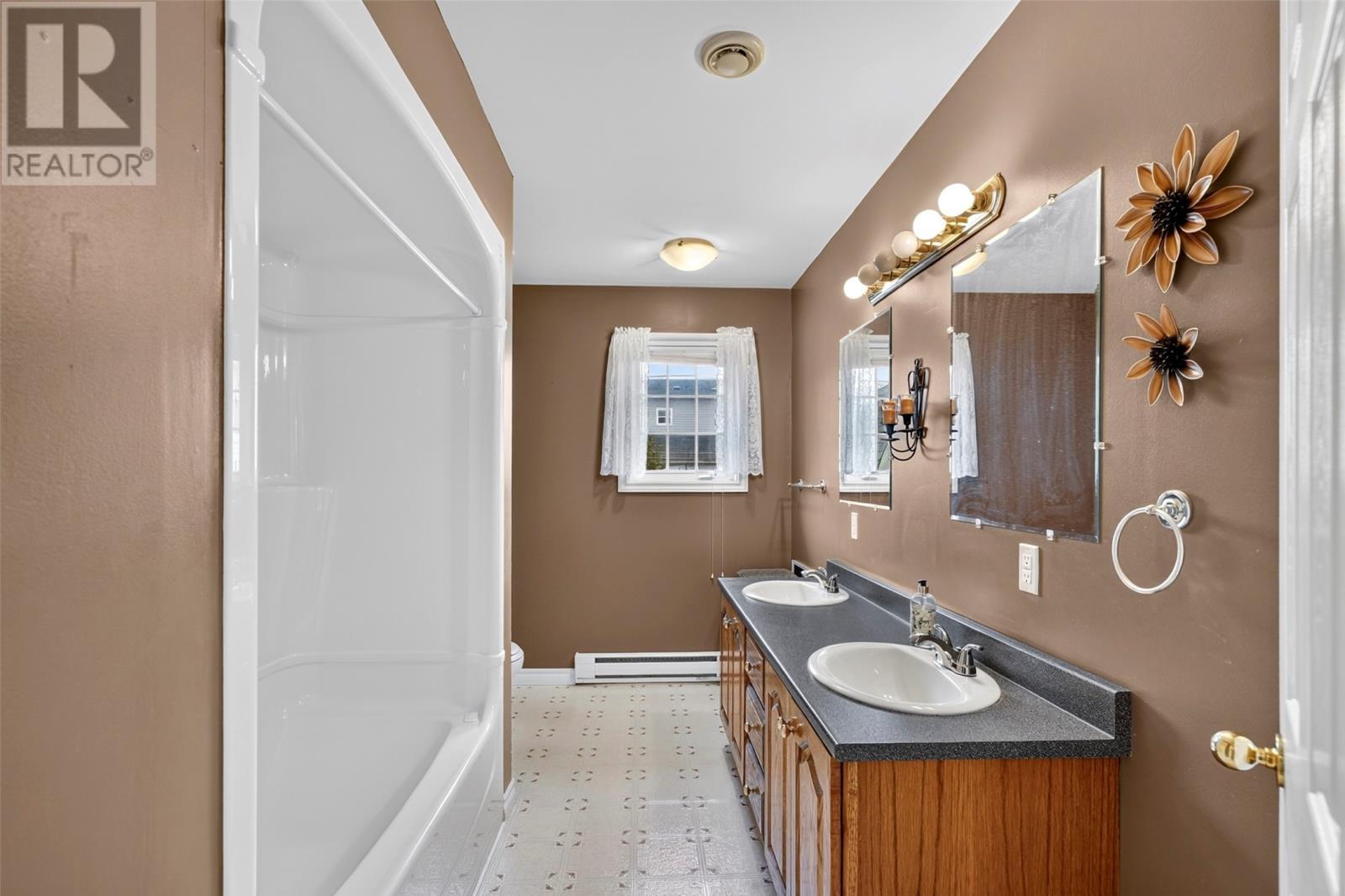 6 Harbourview Drive, Arnold'S Cove, NL