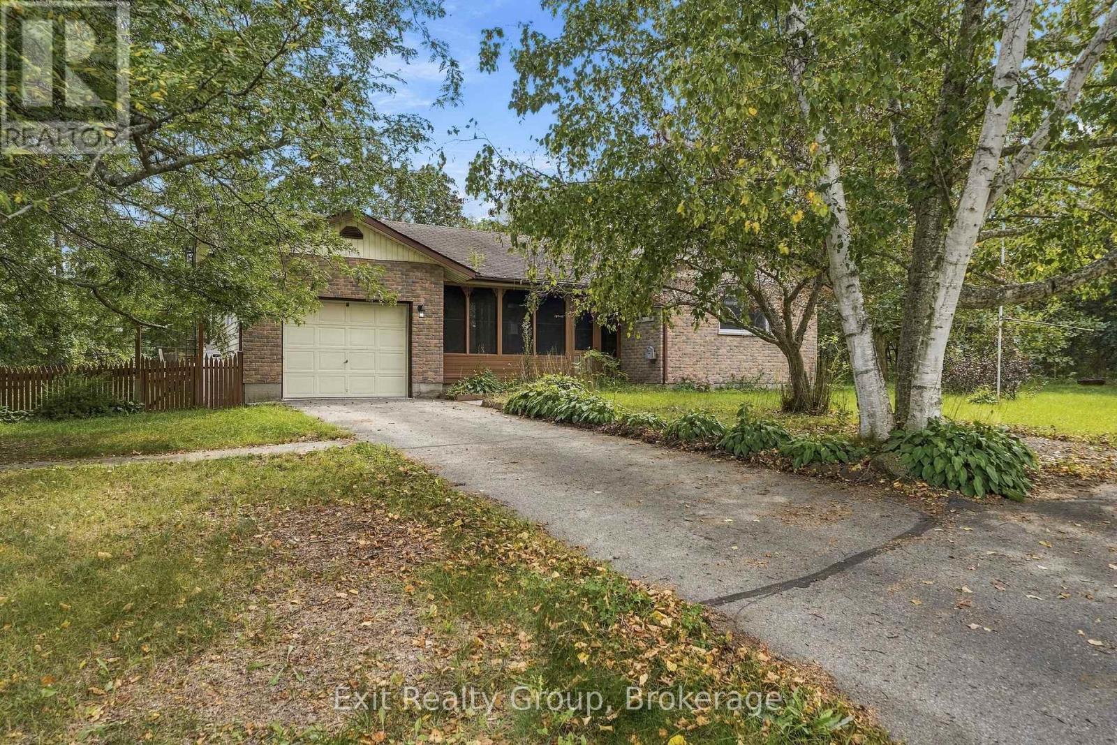 31 Ridge Road, Prince Edward County (Hallowell Ward), ON
