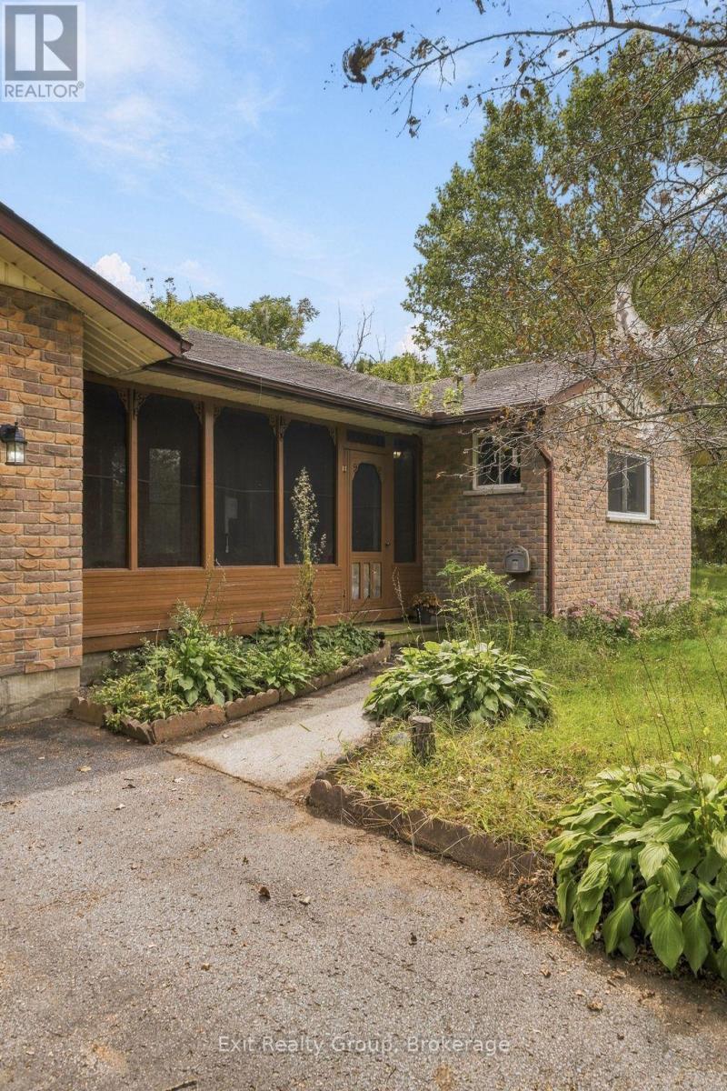31 Ridge Road, Prince Edward County (Hallowell Ward), ON