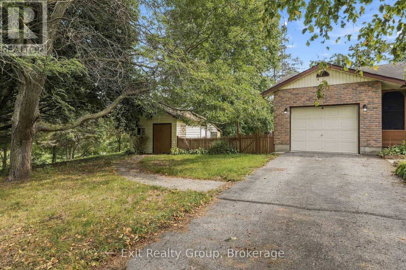 31 Ridge Road, Prince Edward County (Hallowell Ward), ON