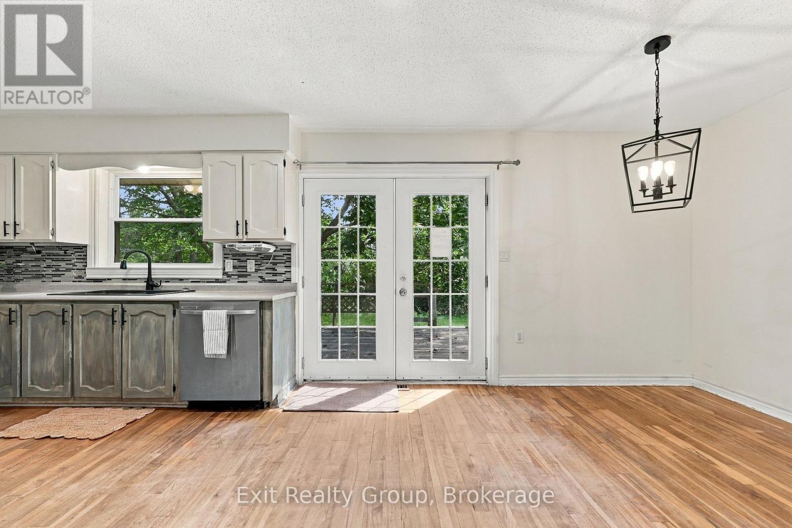 31 Ridge Road, Prince Edward County (Hallowell Ward), ON