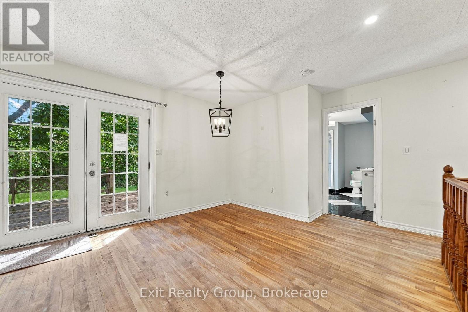 31 Ridge Road, Prince Edward County (Hallowell Ward), ON