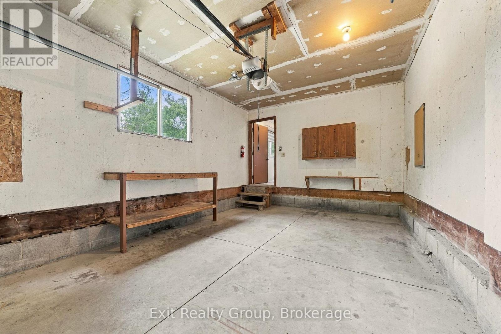 31 Ridge Road, Prince Edward County (Hallowell Ward), ON