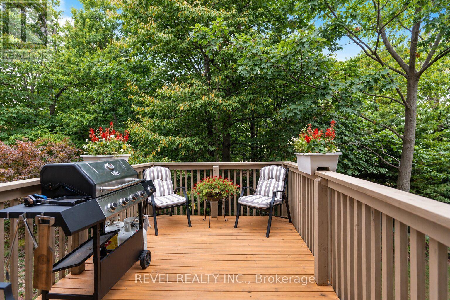4 - 348 Highland Road W, Hamilton, ON