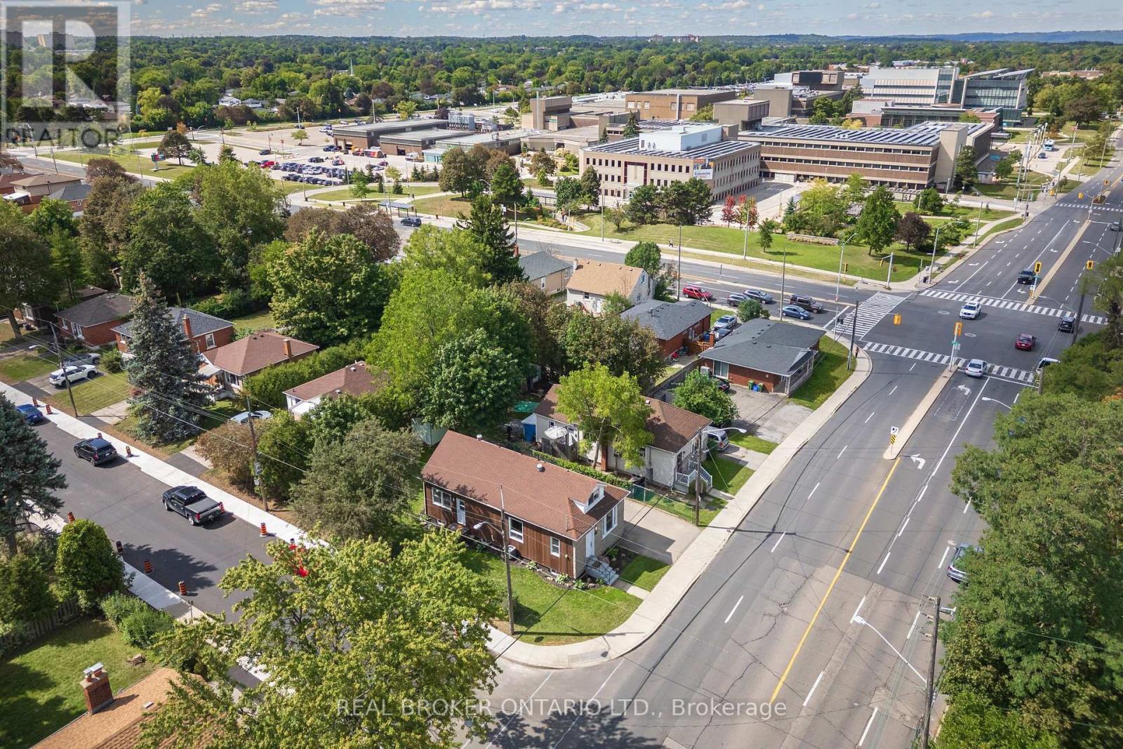 95 Fennell Avenue W, Hamilton, ON