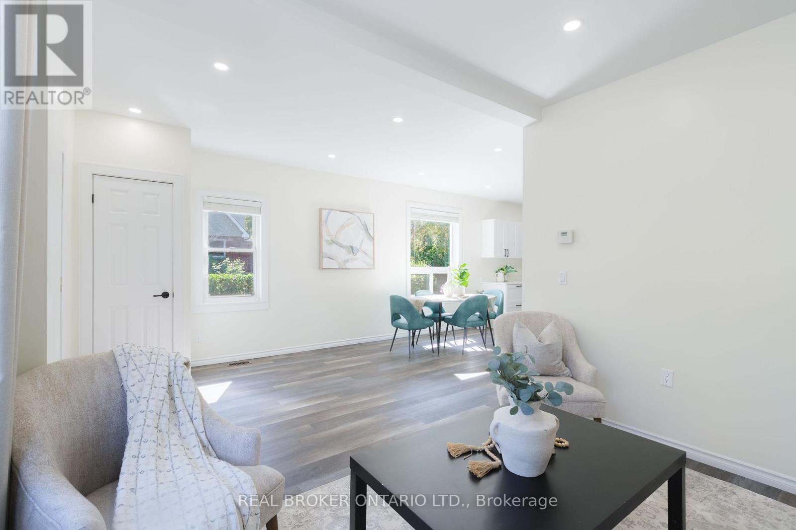 95 Fennell Avenue W, Hamilton, ON