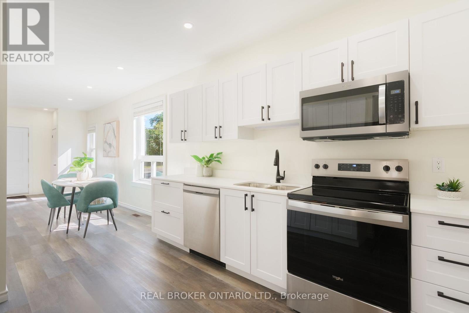 95 Fennell Avenue W, Hamilton, ON
