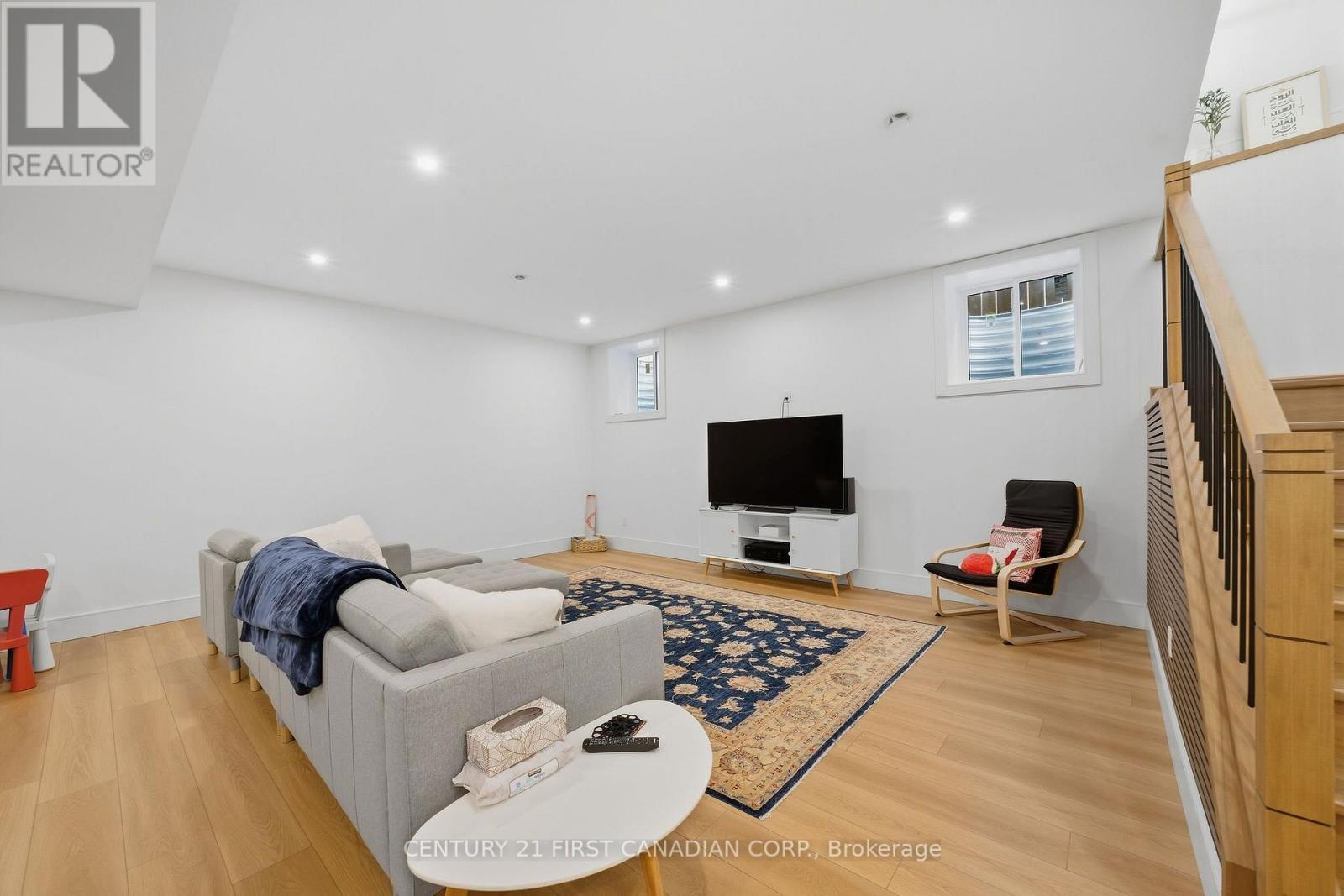 17 Sheldabren Street, North Middlesex (Ailsa Craig), ON
