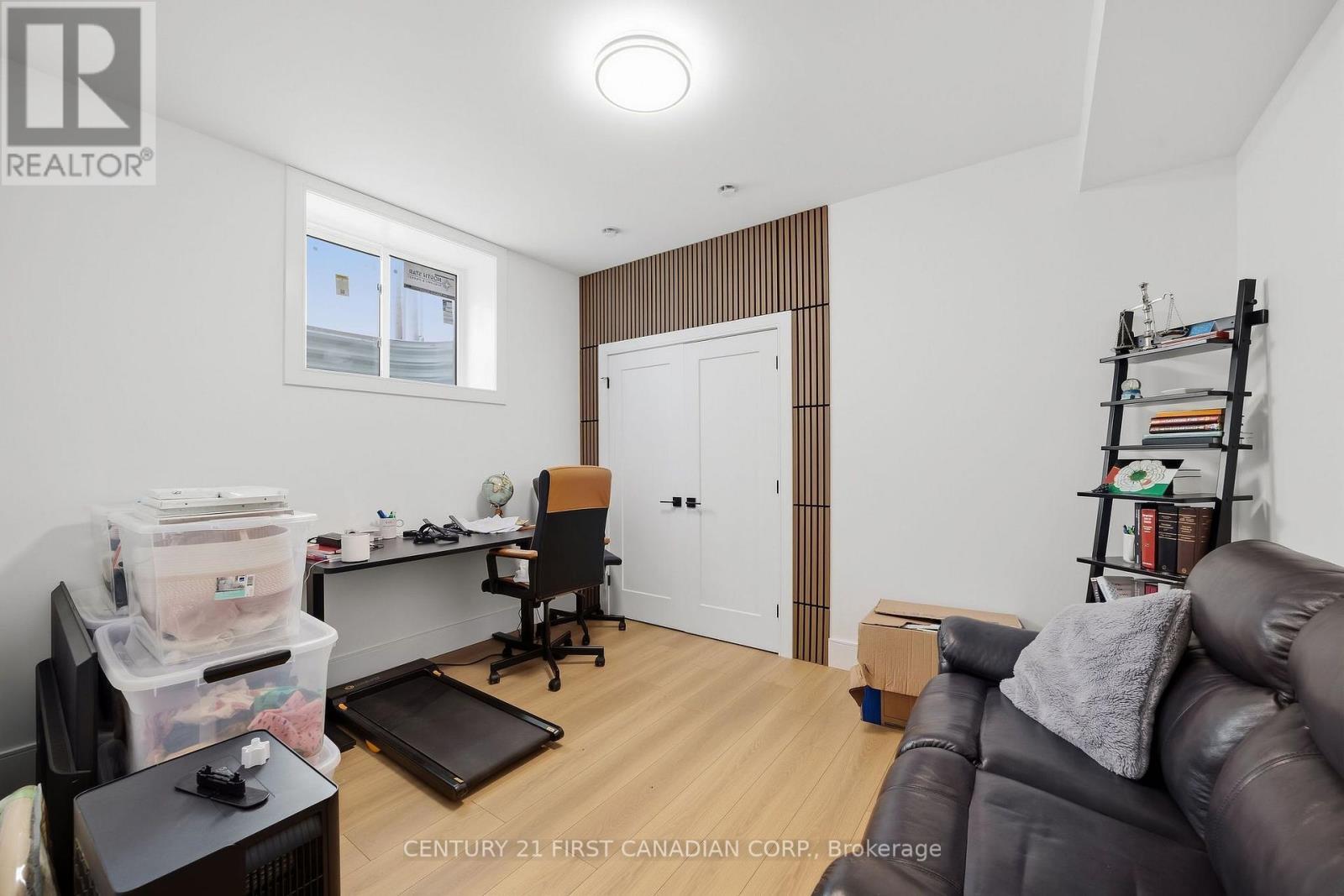 17 Sheldabren Street, North Middlesex (Ailsa Craig), ON