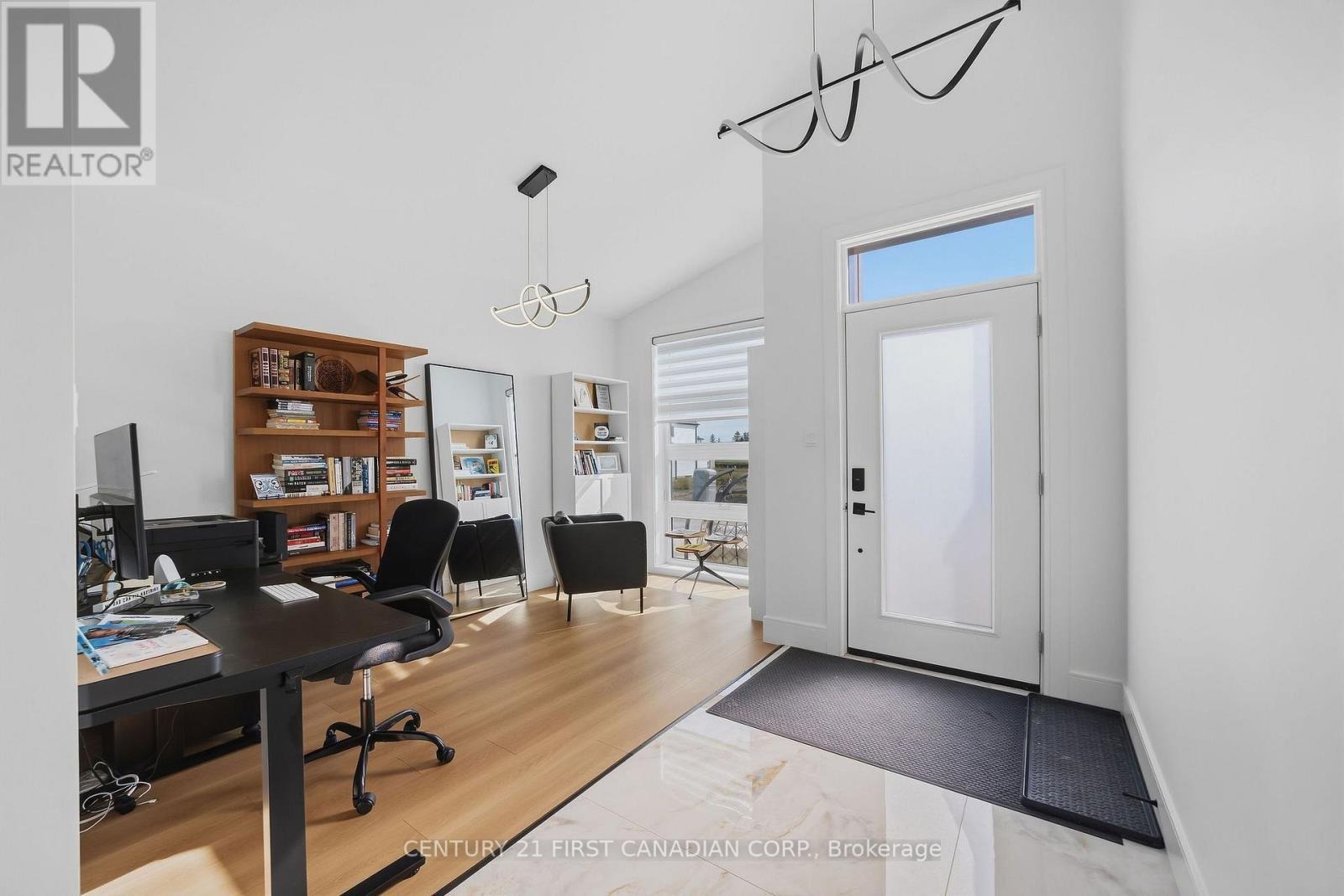 17 Sheldabren Street, North Middlesex (Ailsa Craig), ON