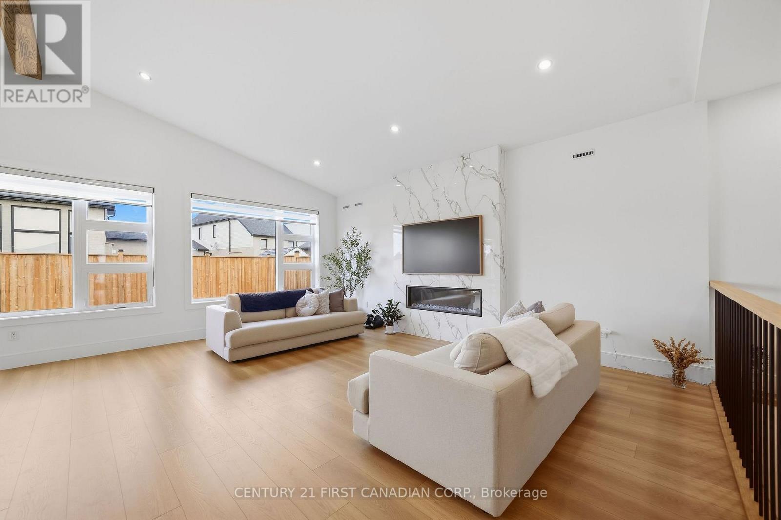 17 Sheldabren Street, North Middlesex (Ailsa Craig), ON