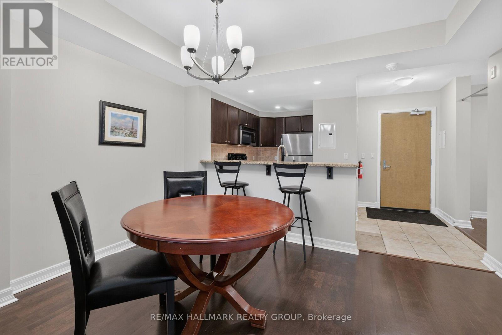 208 - 200 Besserer Street, Ottawa, ON