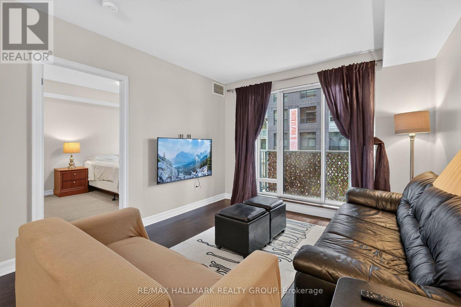 208 - 200 Besserer Street, Ottawa, ON