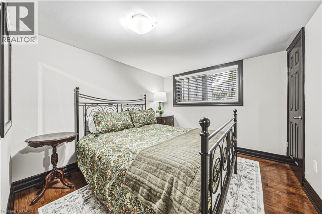 #6 - 581 Holly Hill Crescent, Burlington, ON
