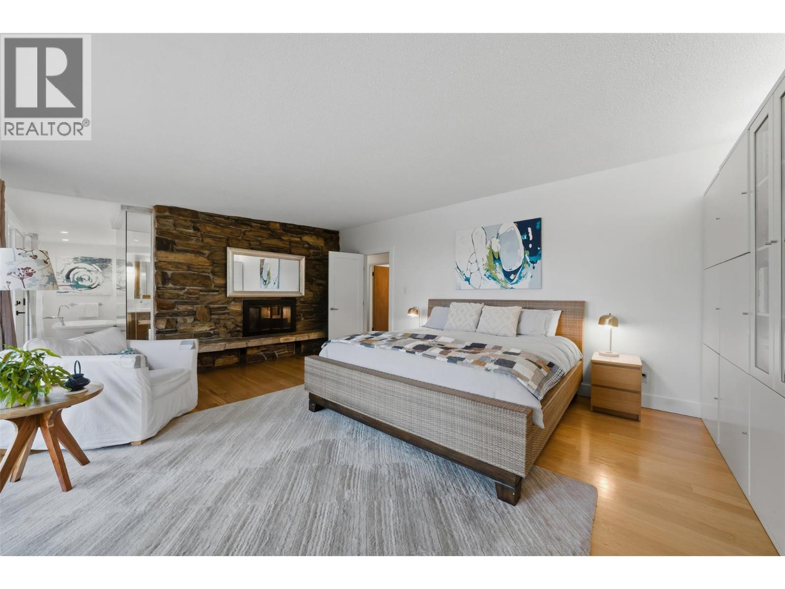 5147 Lakeshore Road, Kelowna, BC