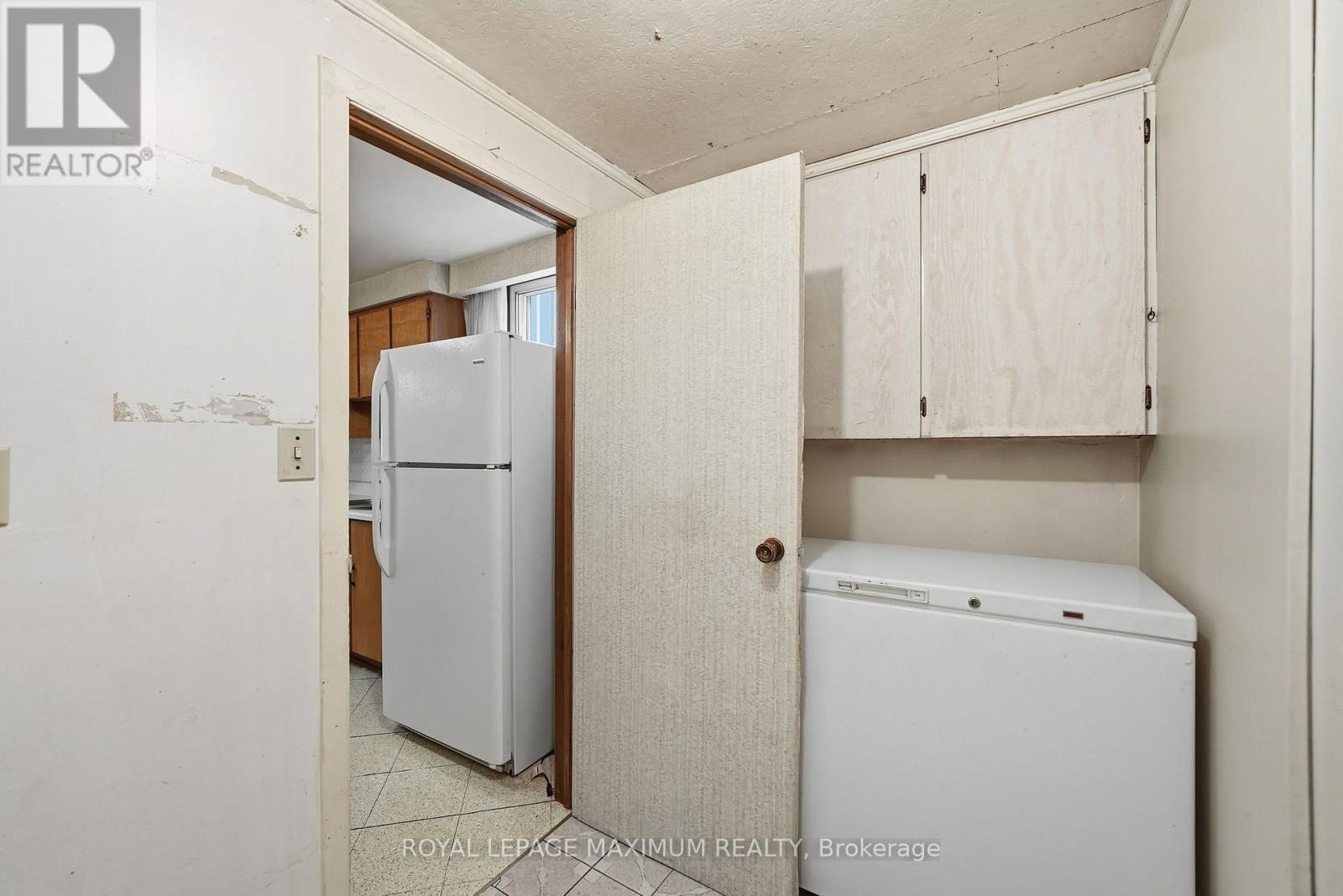 35 Norfield Crescent, Toronto, ON