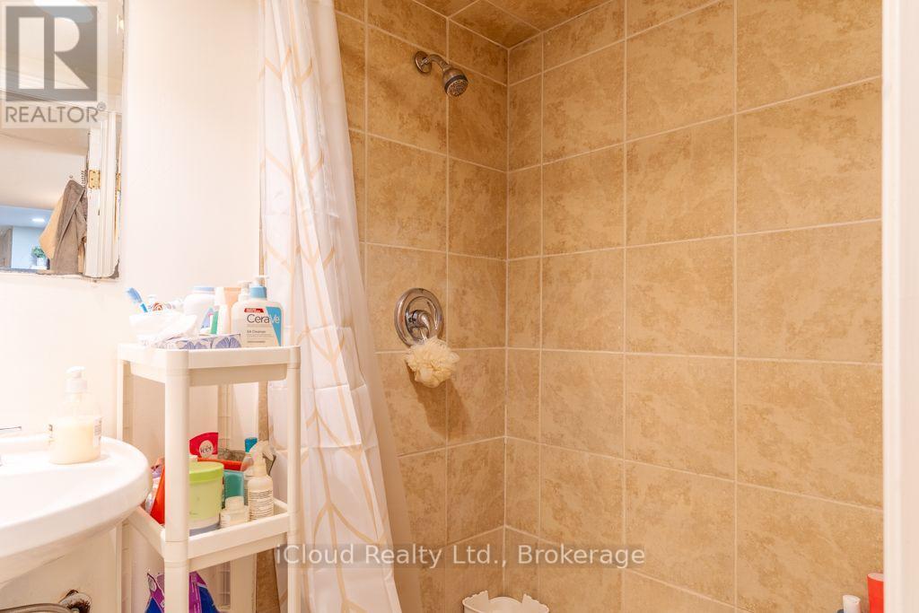 229 Cook Street, Barrie, ON