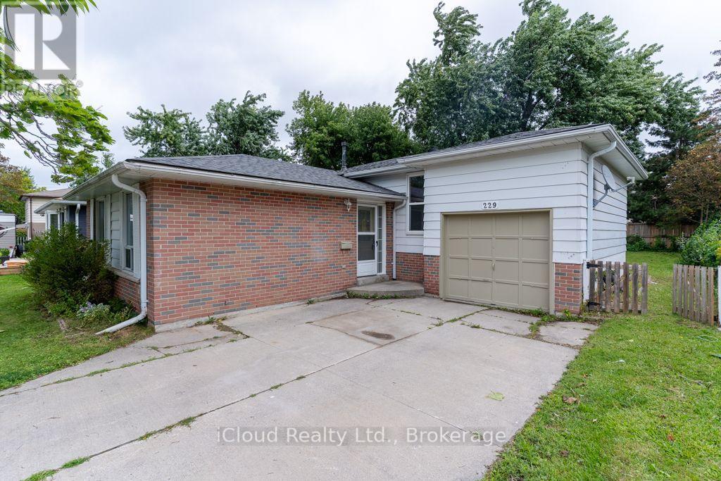 229 Cook Street, Barrie, ON