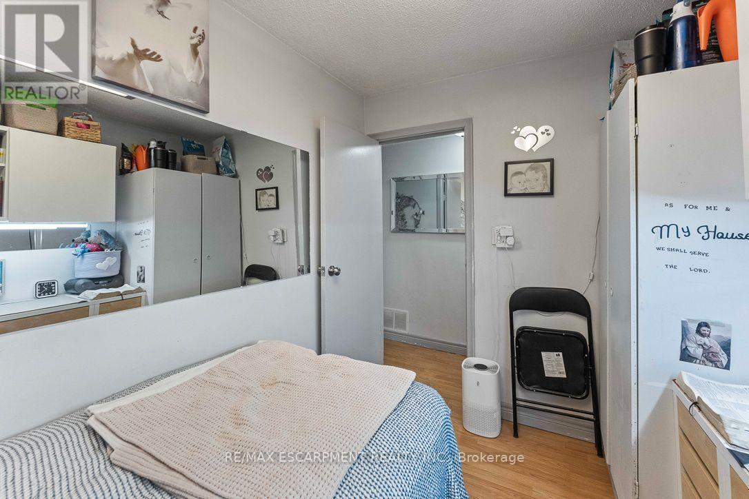 253 Eaglewood Boulevard, Mississauga, ON