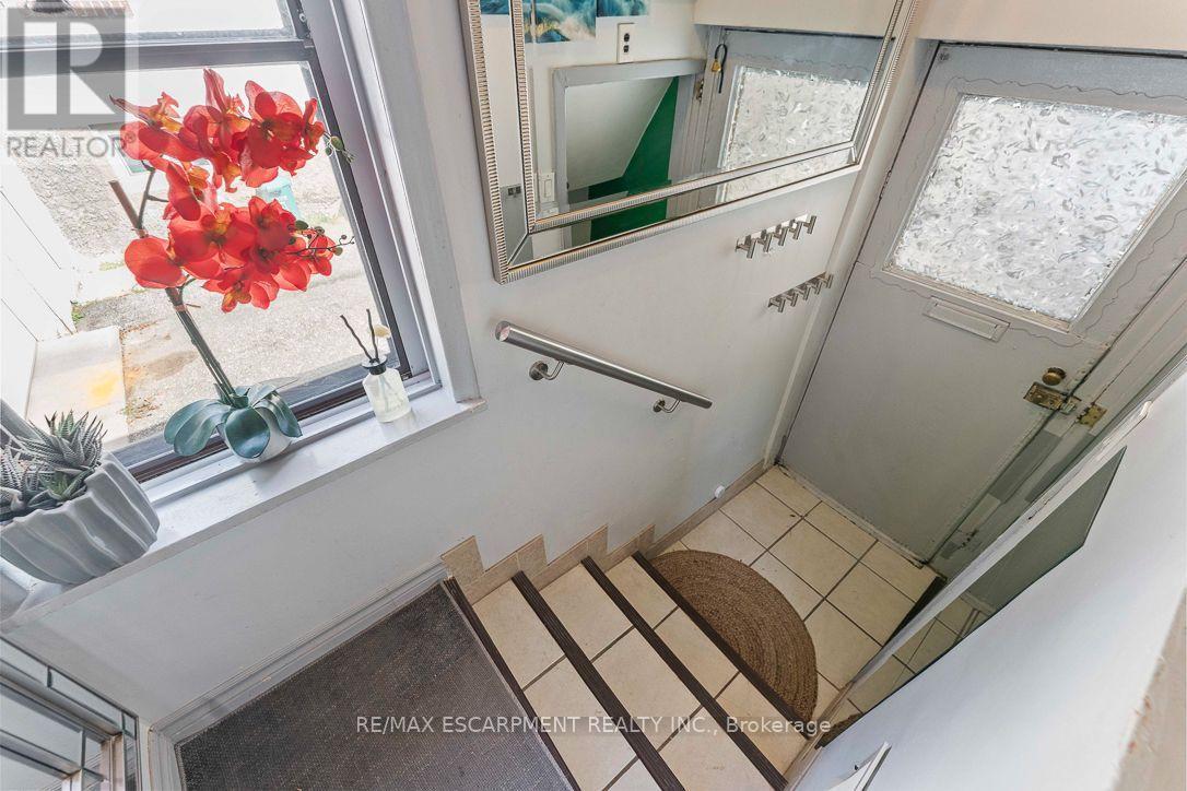 253 Eaglewood Boulevard, Mississauga, ON