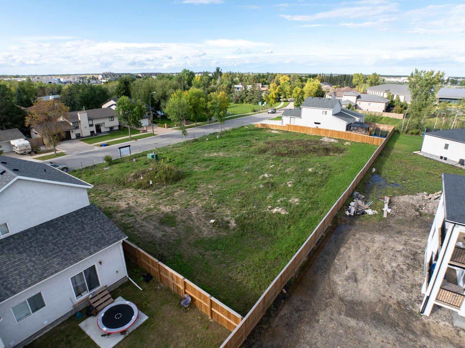 362 - 372 Purvis Blvd, Selkirk, MB