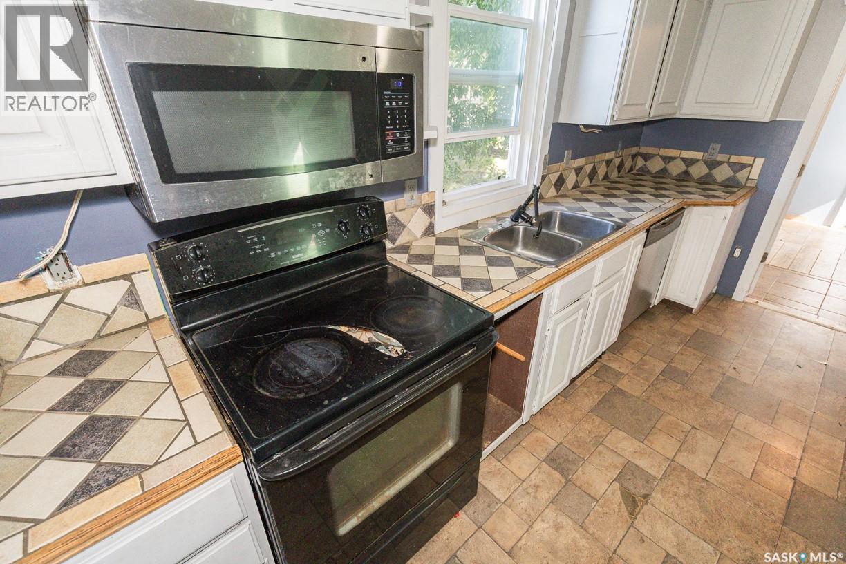521 Pacific Avenue, Kerrobert, SK