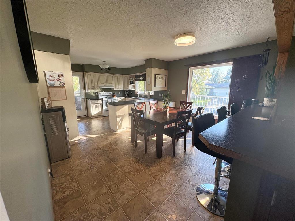 210 Wells Street, Killarney, MB