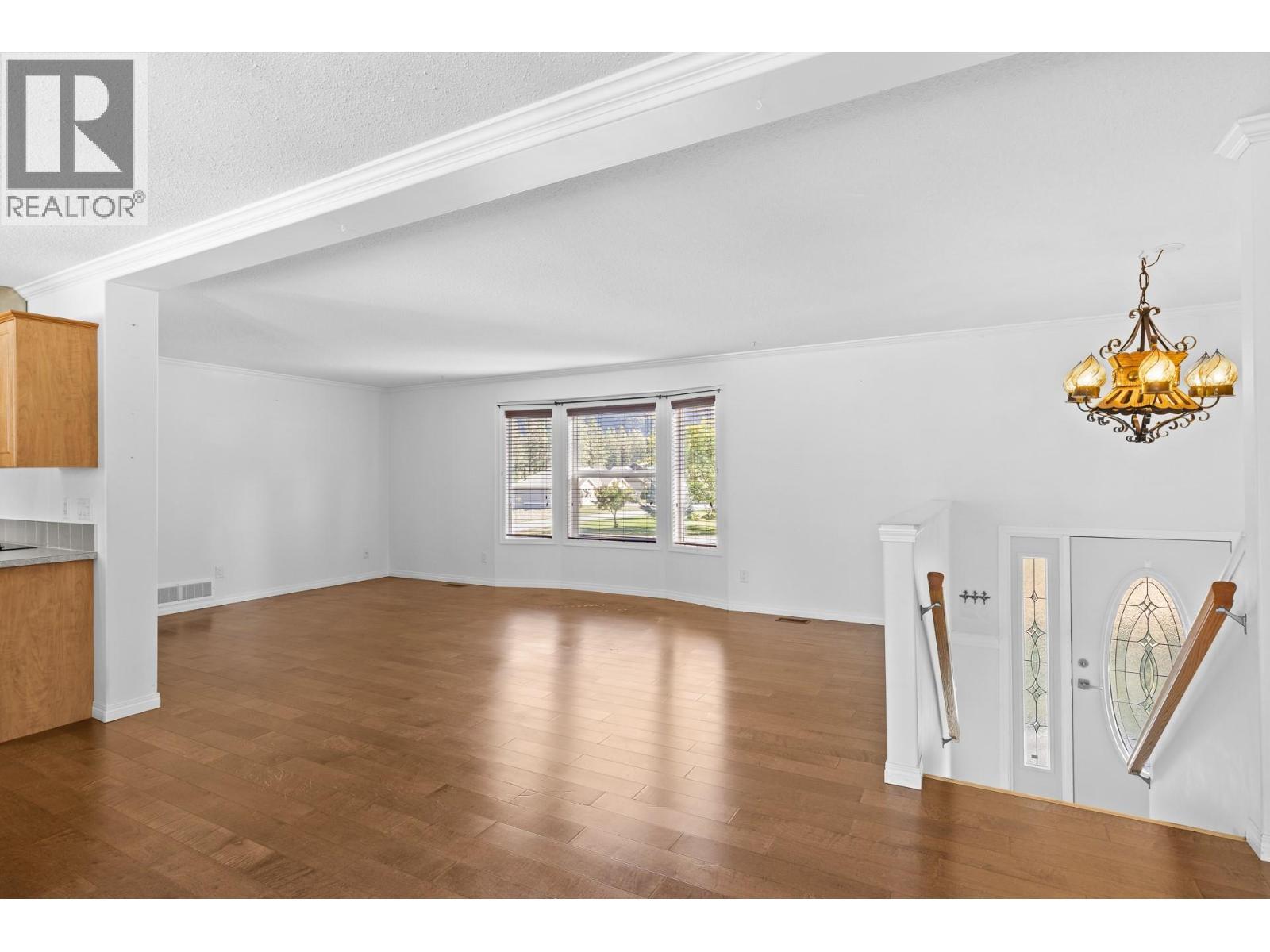 1261 Main Street, Christina Lake, BC