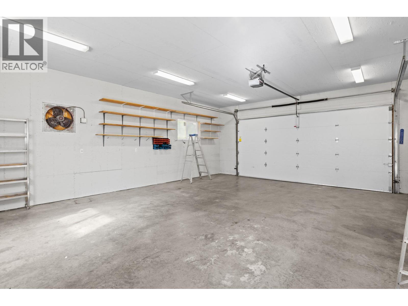 1261 Main Street, Christina Lake, BC