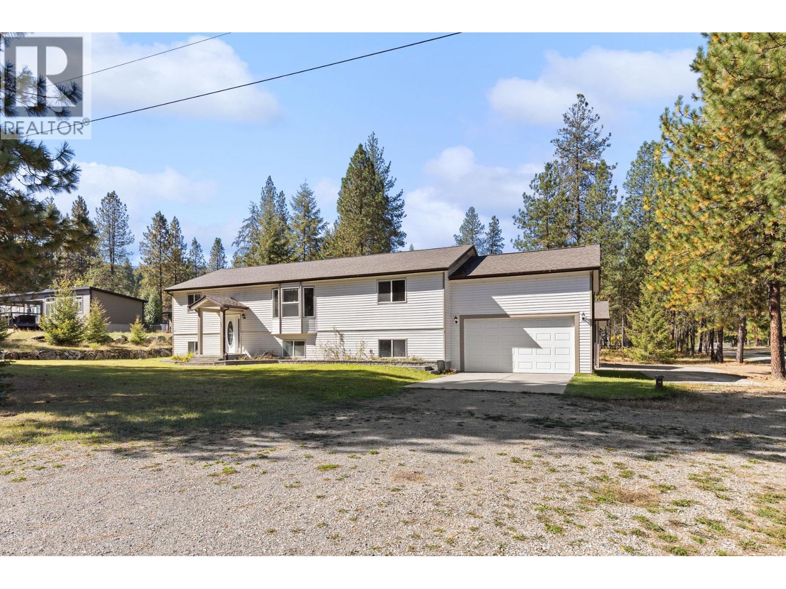 1261 Main Street, Christina Lake, BC