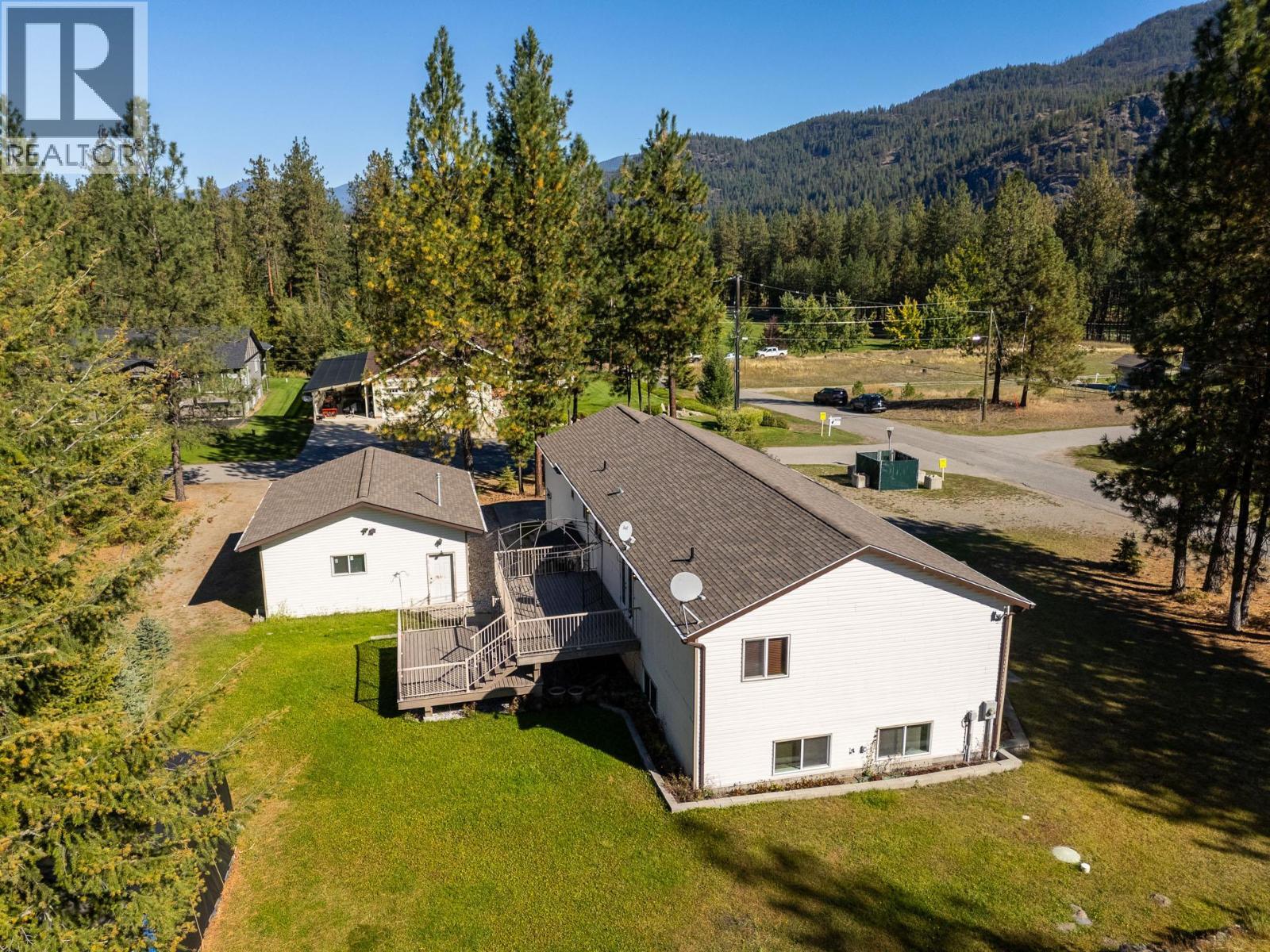 1261 Main Street, Christina Lake, BC