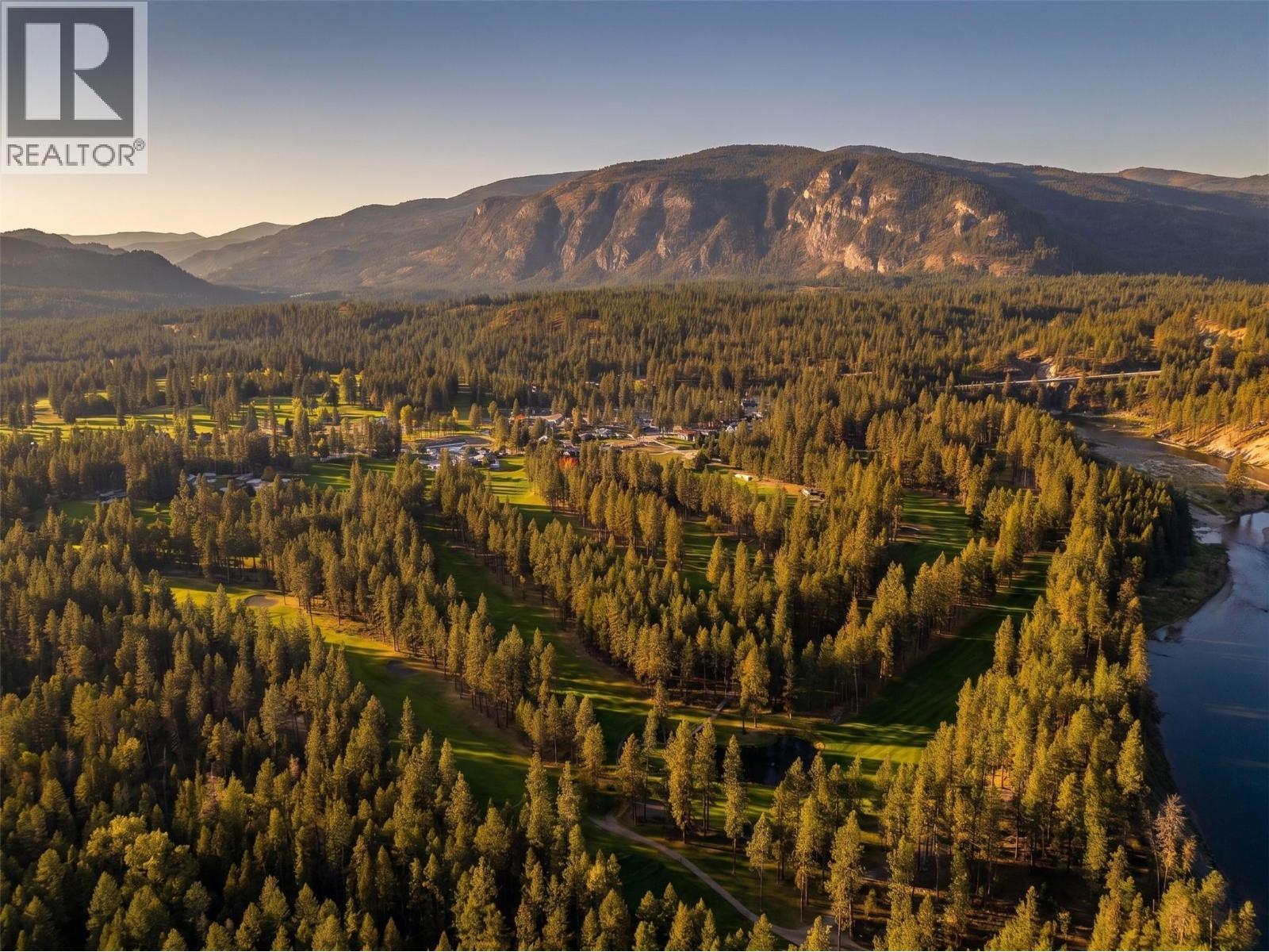 1261 Main Street, Christina Lake, BC