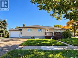 418 4th AVENUE W Kindersley, SK S0L 1S0