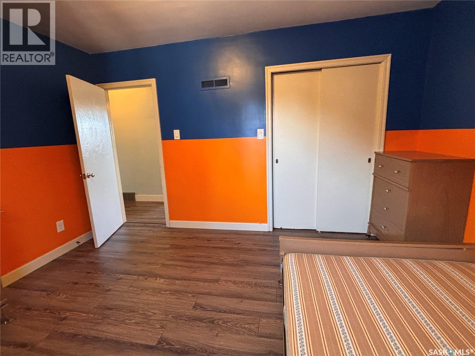 418 4Th Avenue W, Kindersley, SK