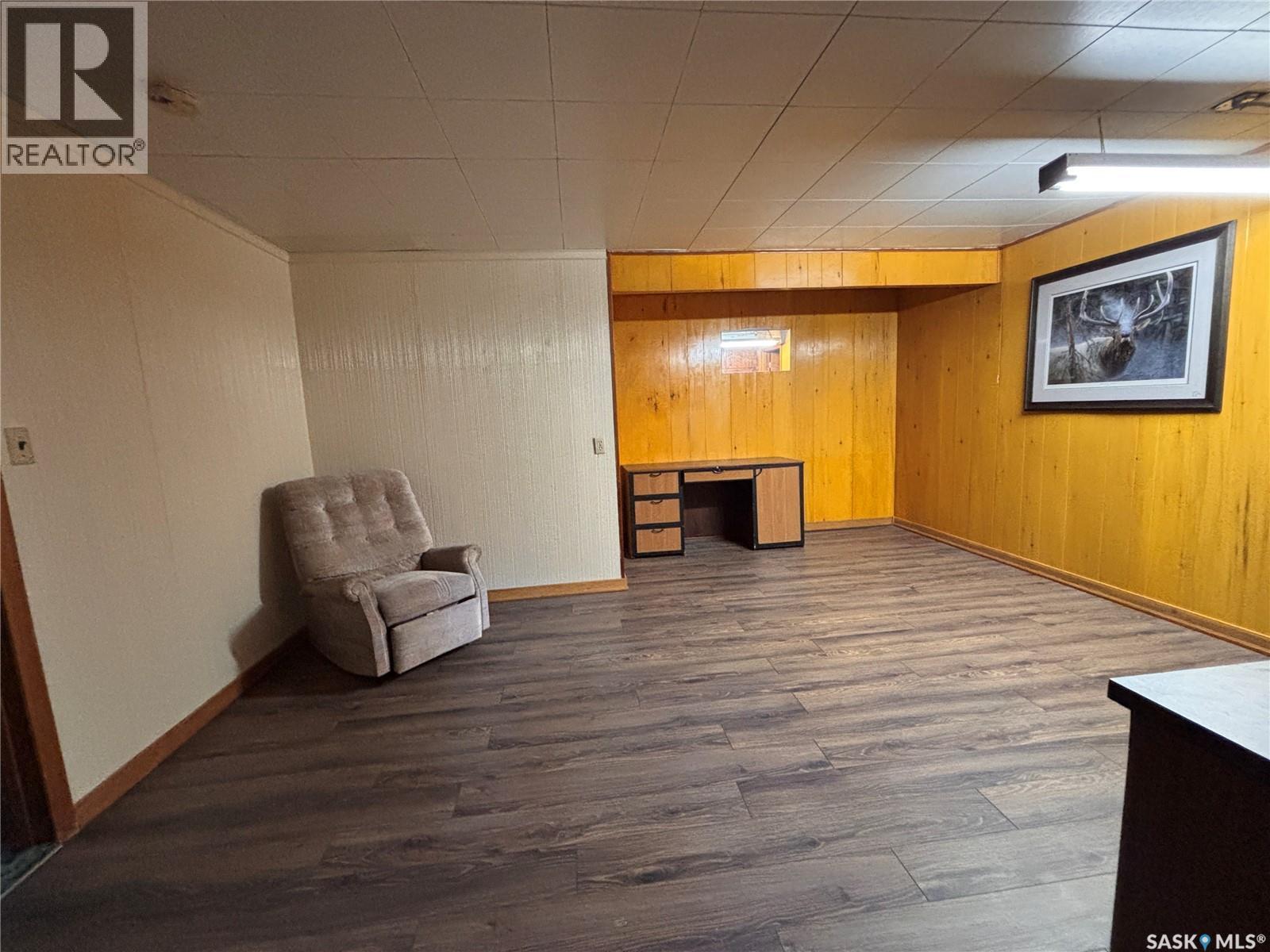 418 4Th Avenue W, Kindersley, SK