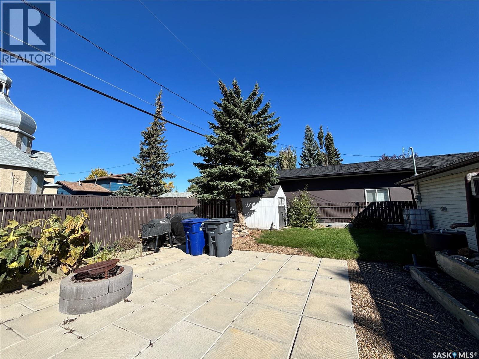 418 4Th Avenue W, Kindersley, SK