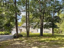 125 WHITE OAKS AVENUE Quinte West, ON K8P 5P4