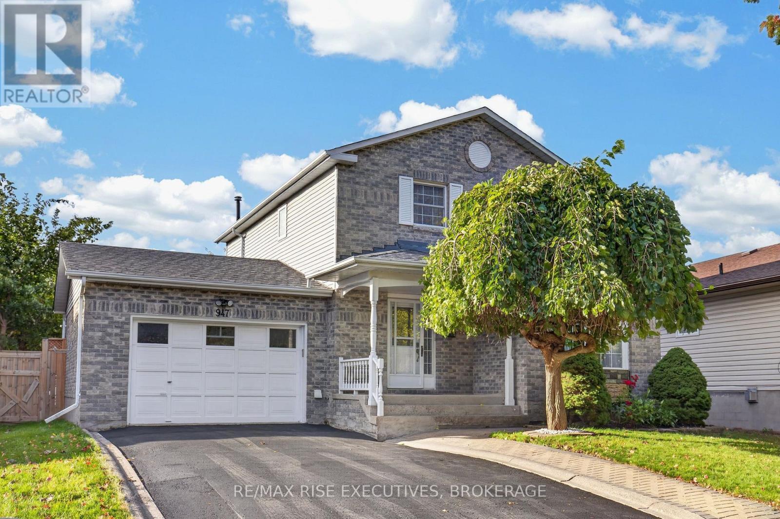 947 Prestwick Crescent, Kingston (East Gardiners Rd), ON