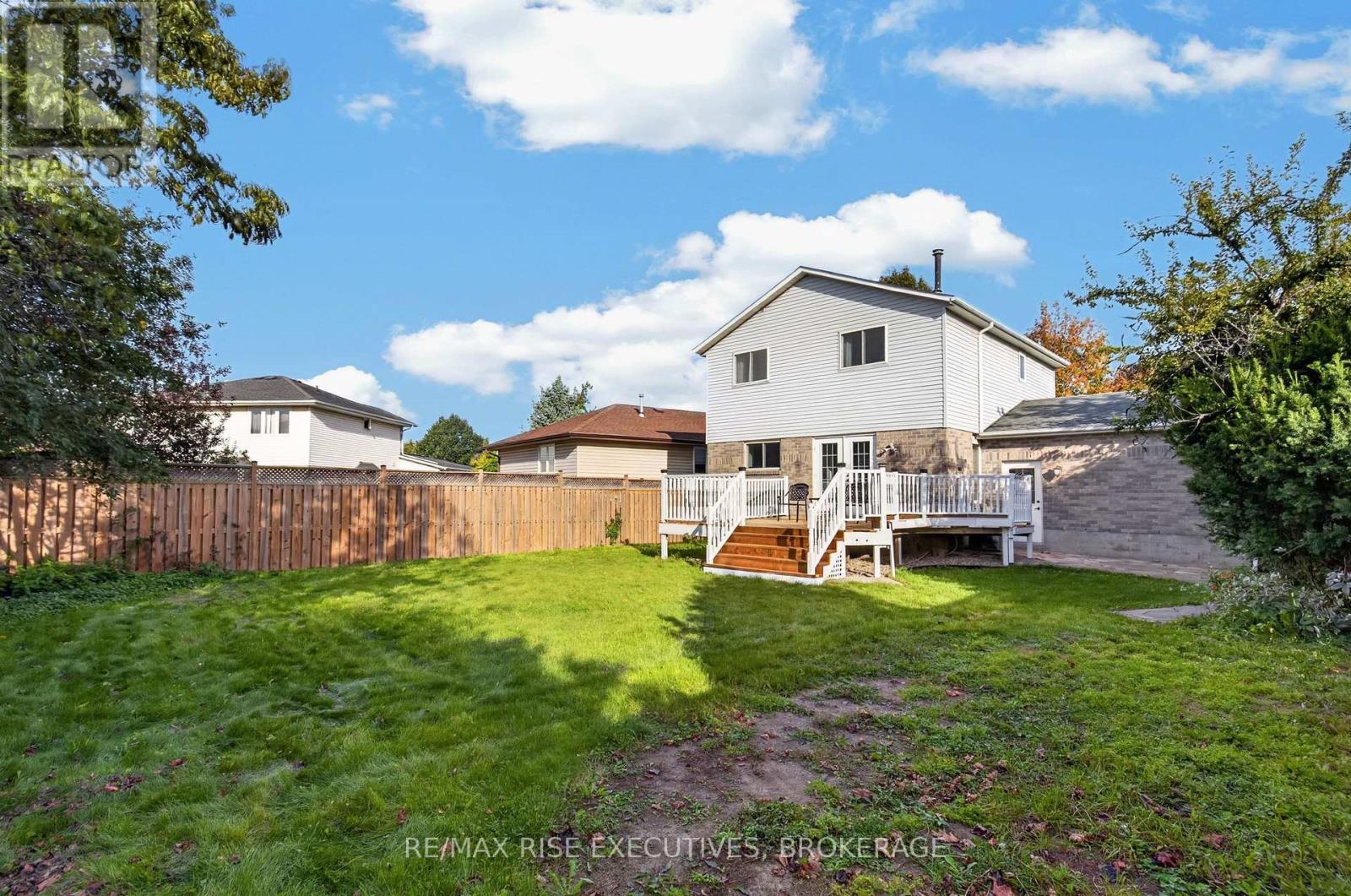 947 Prestwick Crescent, Kingston (East Gardiners Rd), ON
