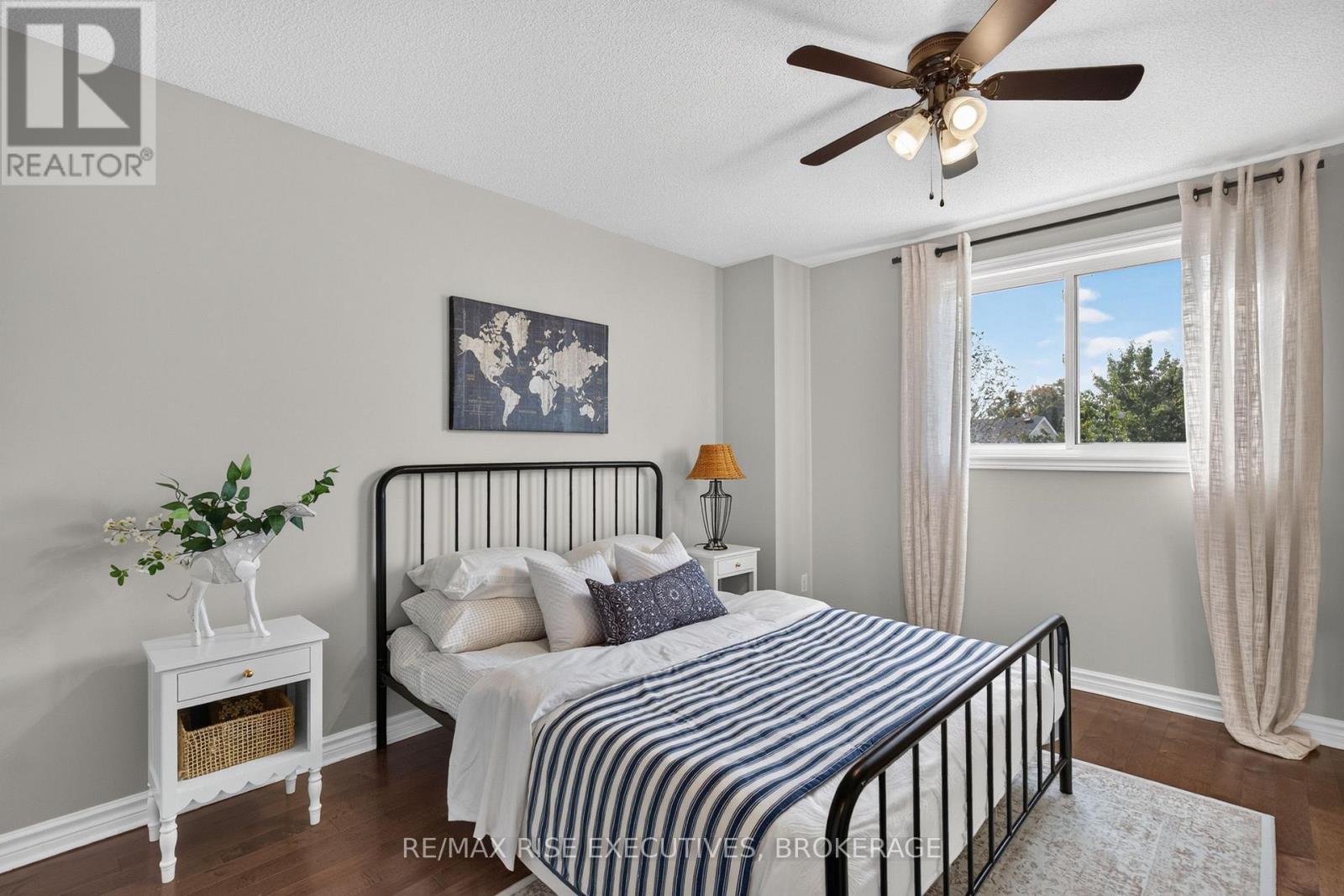947 Prestwick Crescent, Kingston (East Gardiners Rd), ON