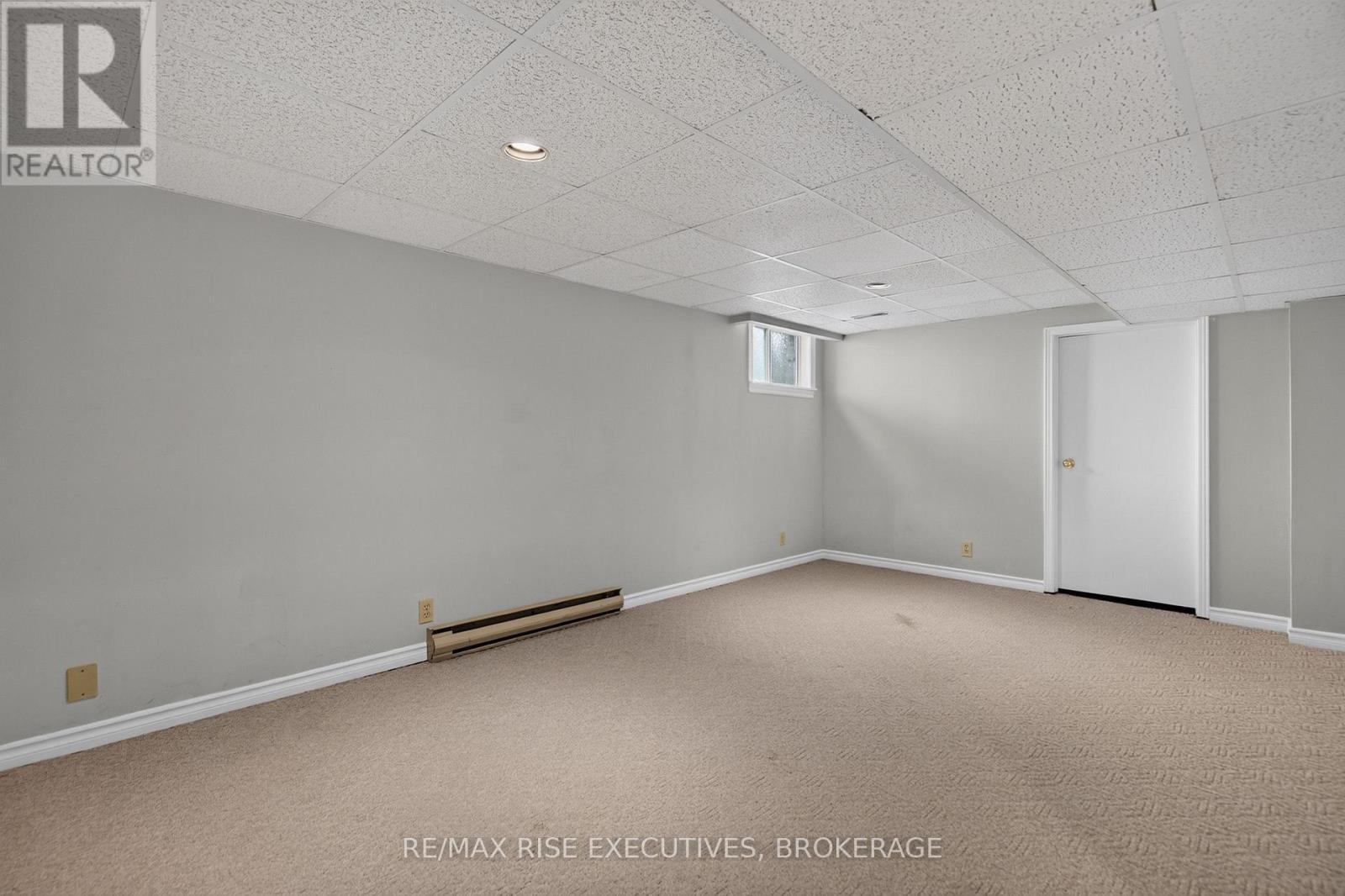 947 Prestwick Crescent, Kingston (East Gardiners Rd), ON