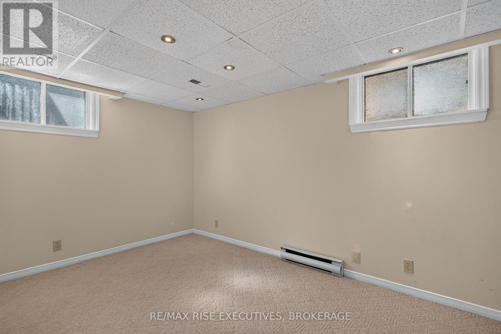 947 Prestwick Crescent, Kingston (East Gardiners Rd), ON