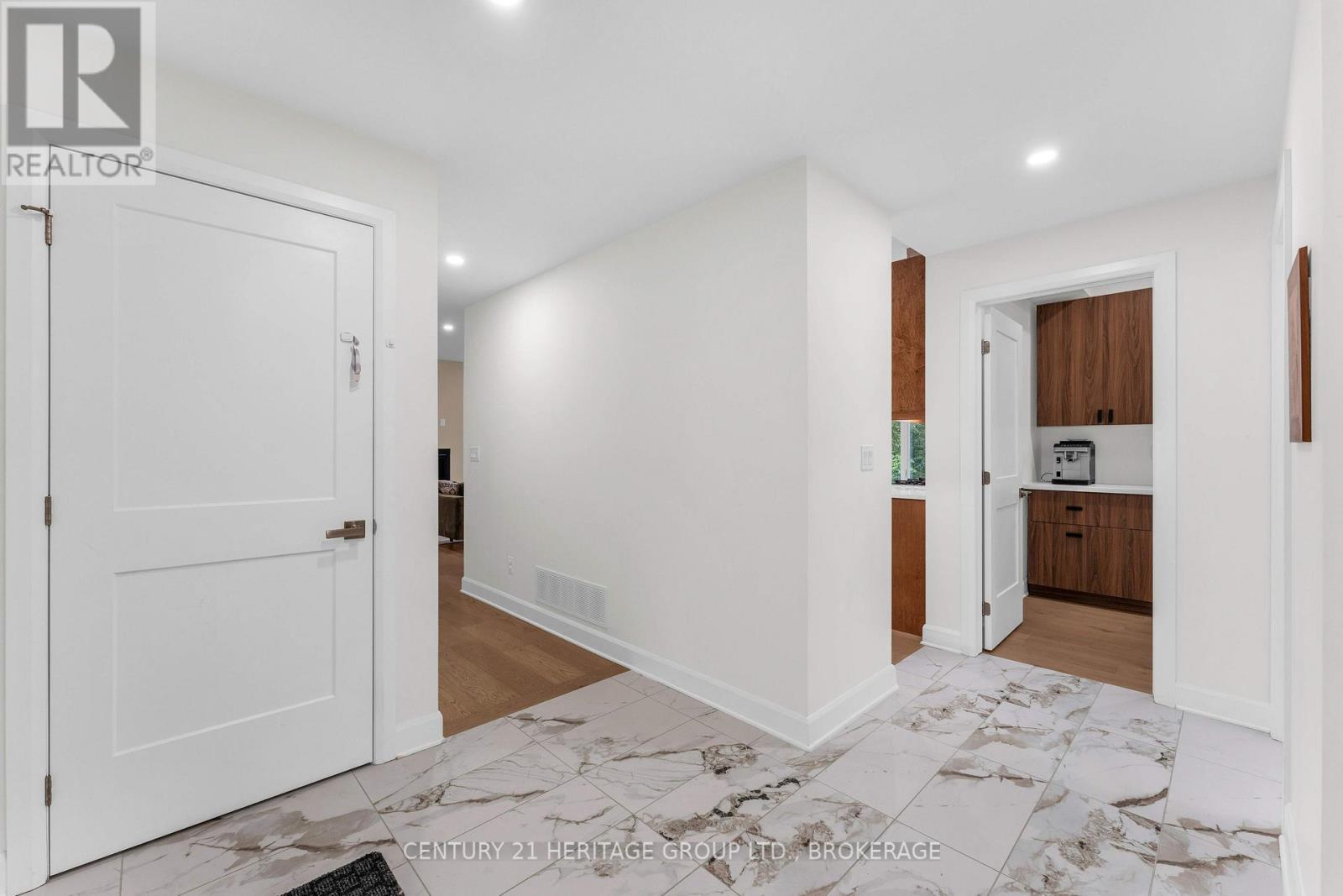 1625 Boardwalk Drive, Kingston (City Northwest), ON
