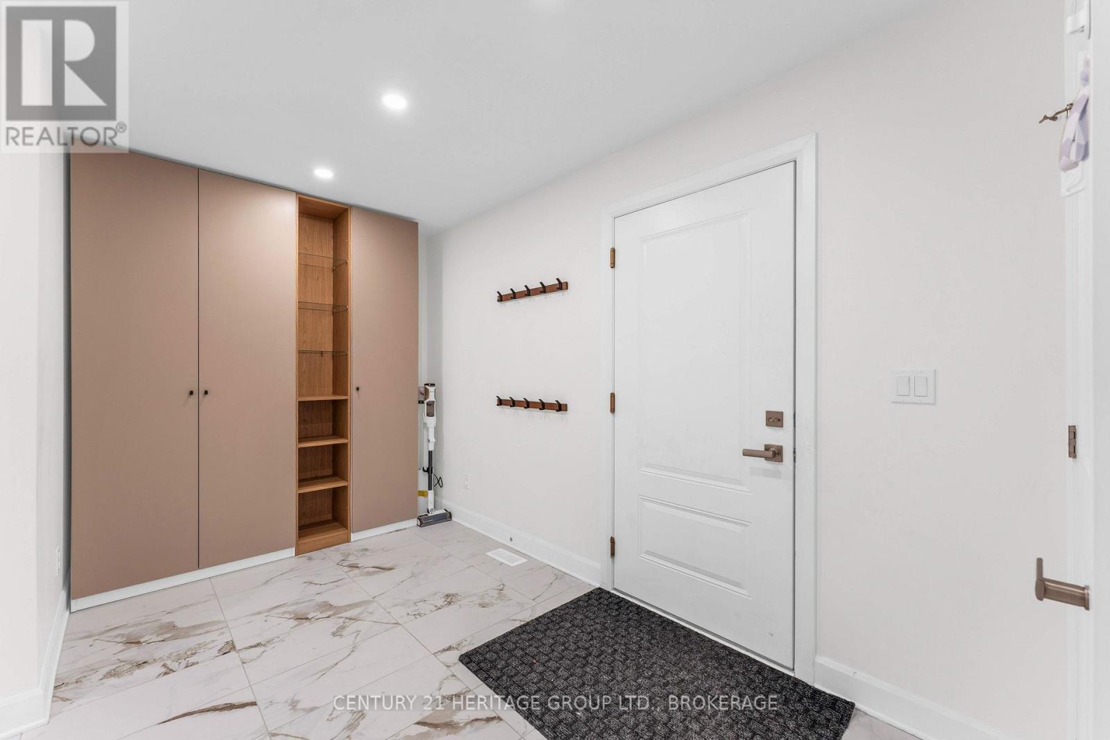 1625 Boardwalk Drive, Kingston (City Northwest), ON