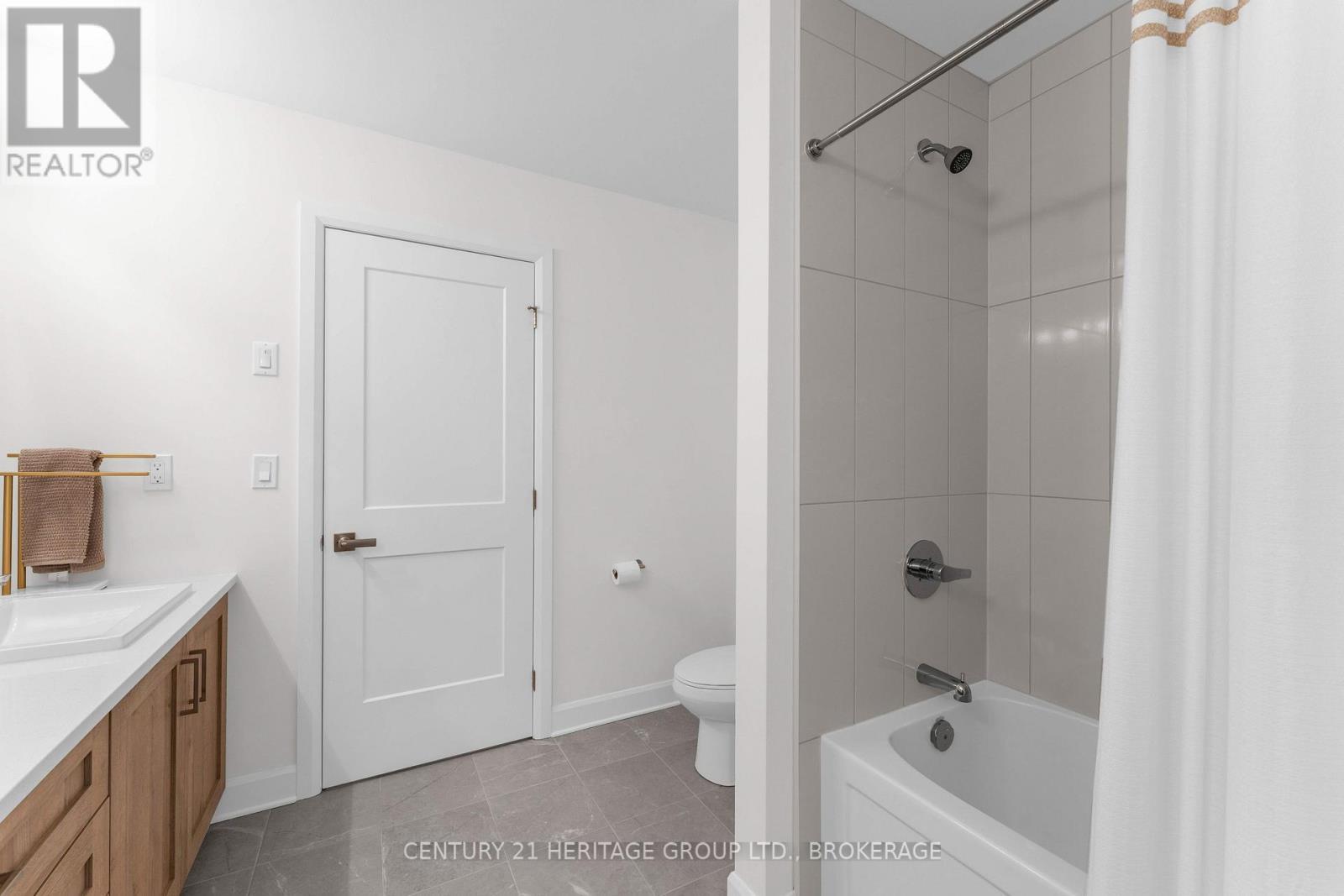 1625 Boardwalk Drive, Kingston (City Northwest), ON