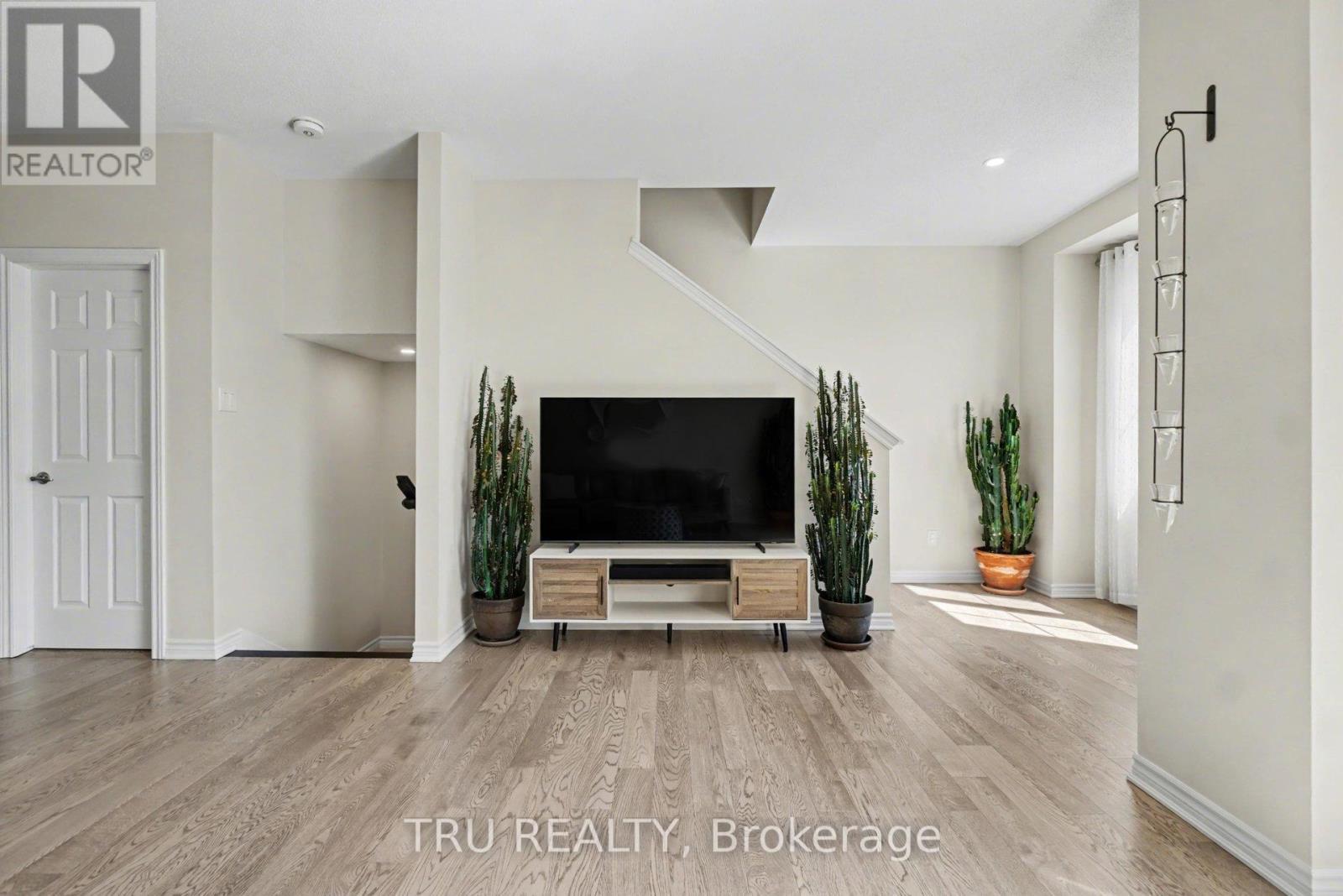 520 Rye Grass Way, Ottawa, ON