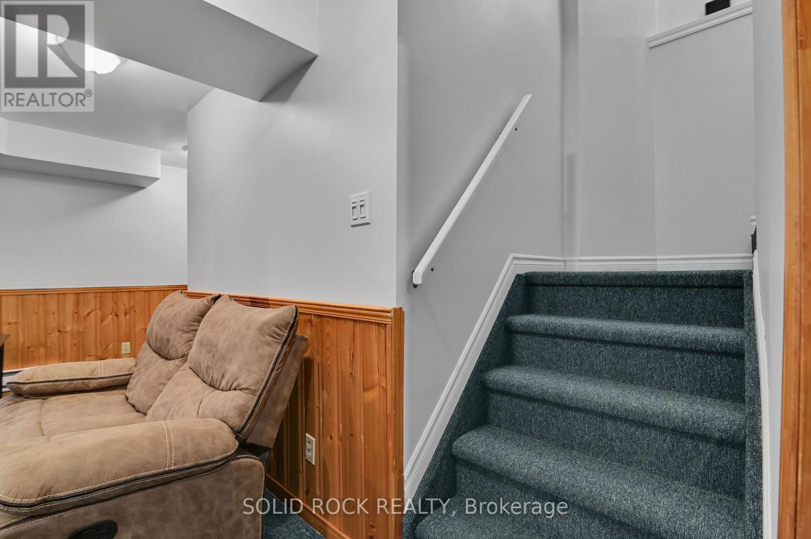 253 Cote-Royale Crescent, Ottawa, ON